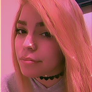 Meet your Posher, Layzla